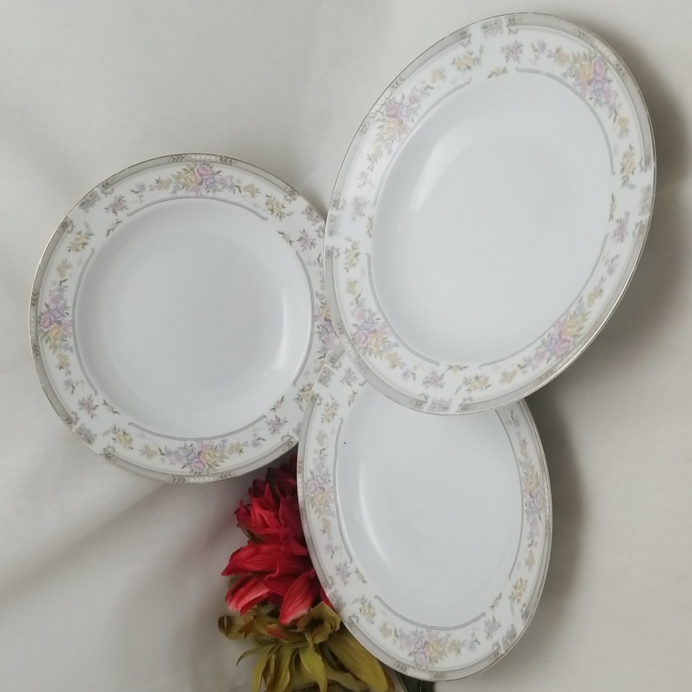 Excel Fine China Southampton Soup Bowls